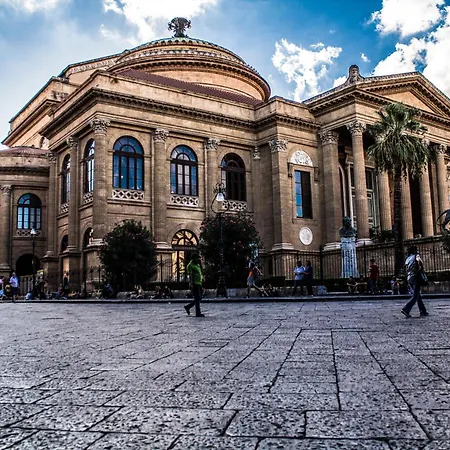 La Casa Dell' Imperatrice Costanza Apartment Palermo
